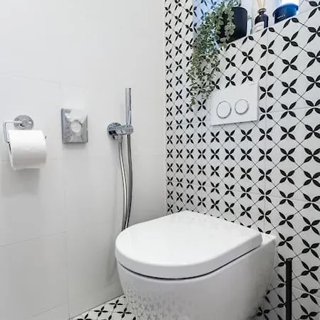 Myslbekova 5 Apartment